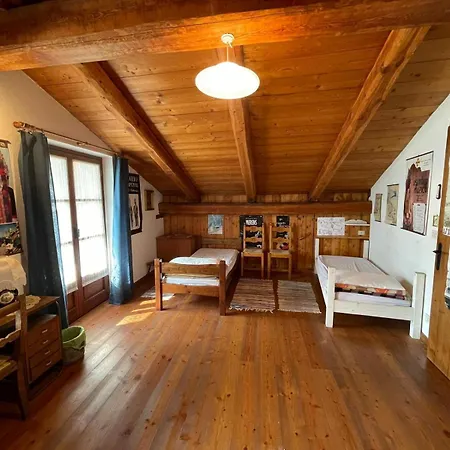 Prázdninový dům Foresteria Curt D'amun - Calorosa Casa In Montagna A