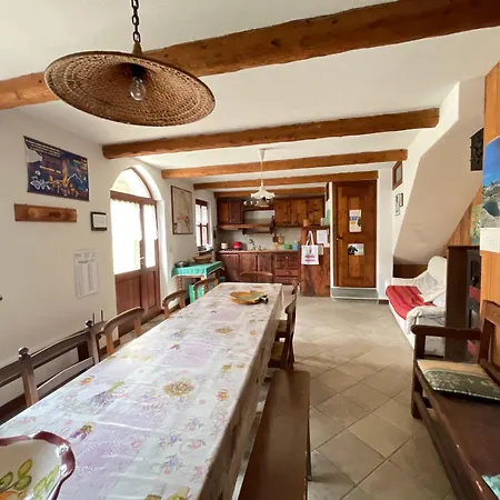 Ferienhaus Foresteria Curt D'amun - Calorosa Casa In Montagna A