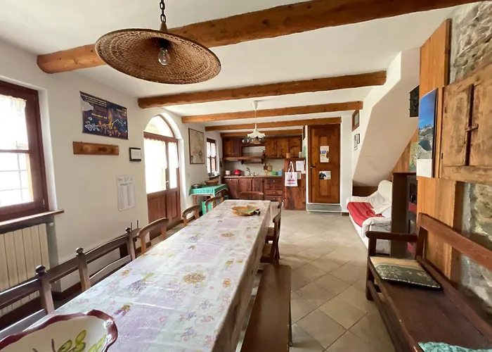 Ferienhaus Foresteria Curt D'amun - Calorosa Casa In Montagna A