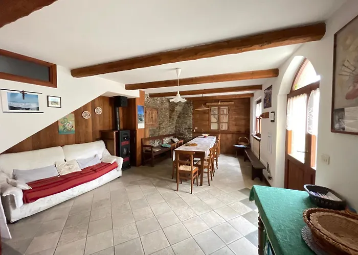 Foresteria Curt D'amun - Calorosa Casa In Montagna A Ferienhaus Rore